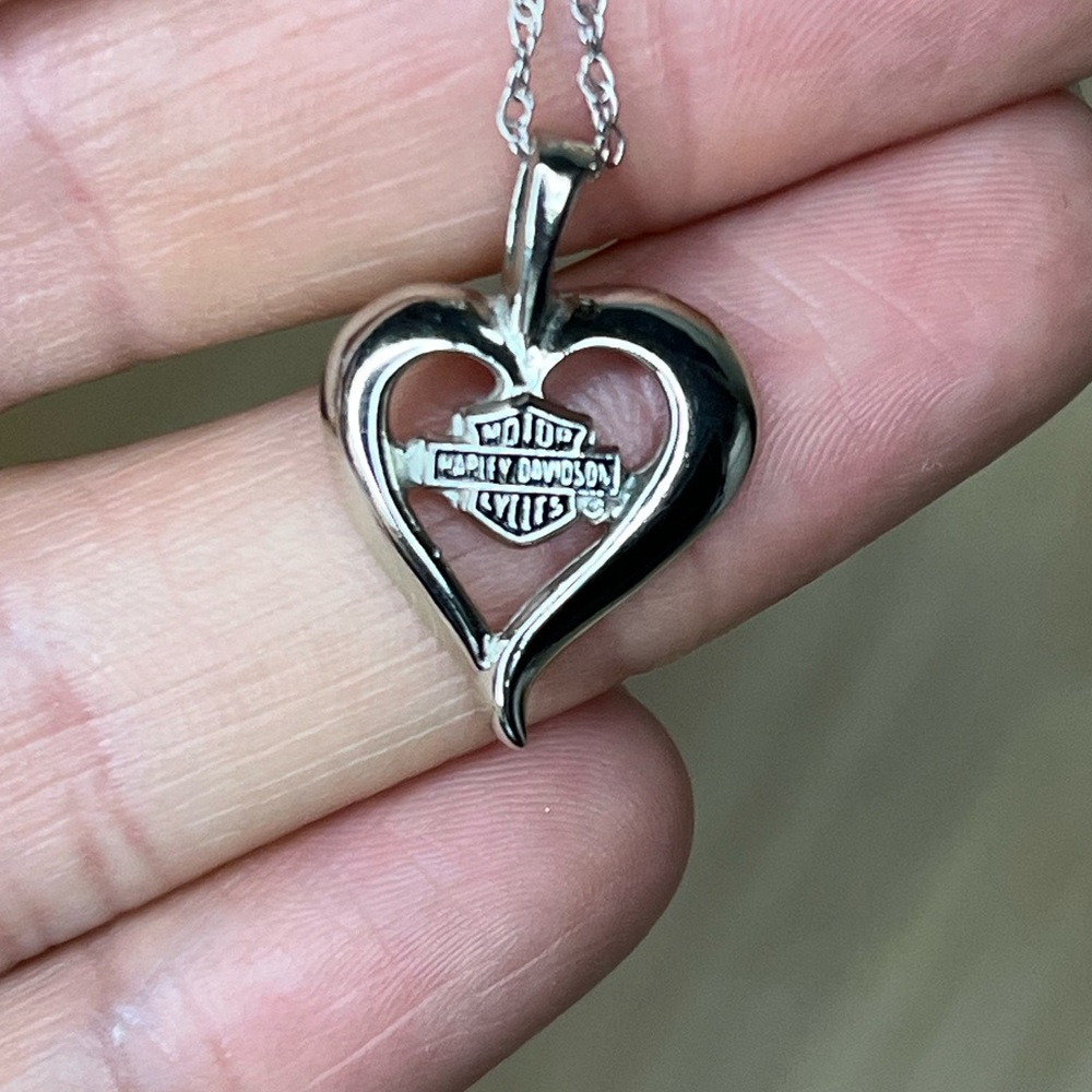 Harley-Davidson 10k white gold heart Necklaces for Women